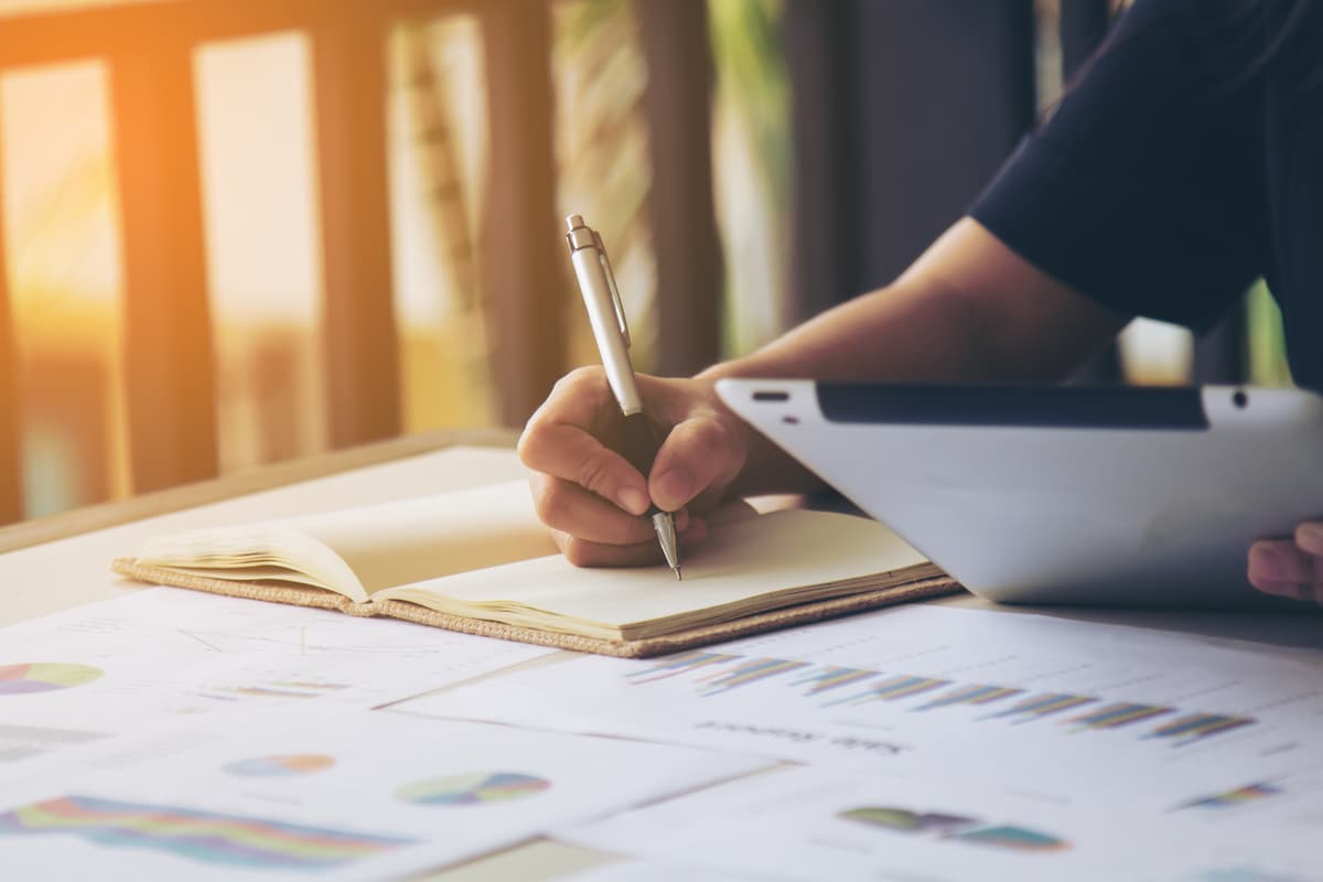 Taxonomie de Bloom : guide ultime pour structurer vos objectifs pédagogiques du savoir à la créativité